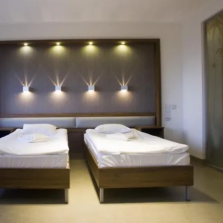 Rezort Sanatorium Rownica *