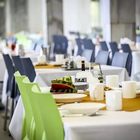 Sanatorium Rownica Feriested *